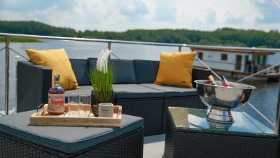 Hausboot Mika Sun Urlaub in Schwerin